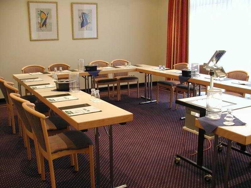 Mercure Oldenburger Allee Hotel 4*