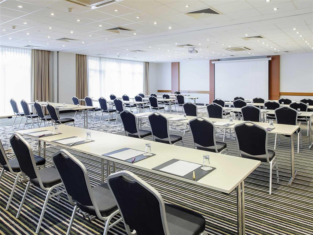 Hotel Mercure Oldenburger Allee 4*