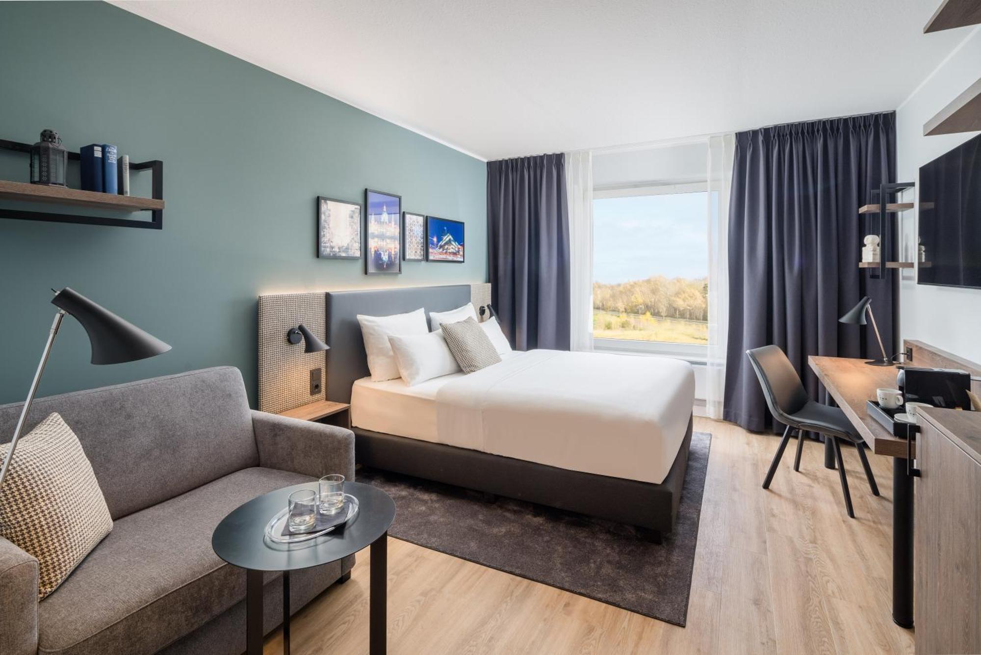 Mercure Oldenburger Allee Hotel 4*