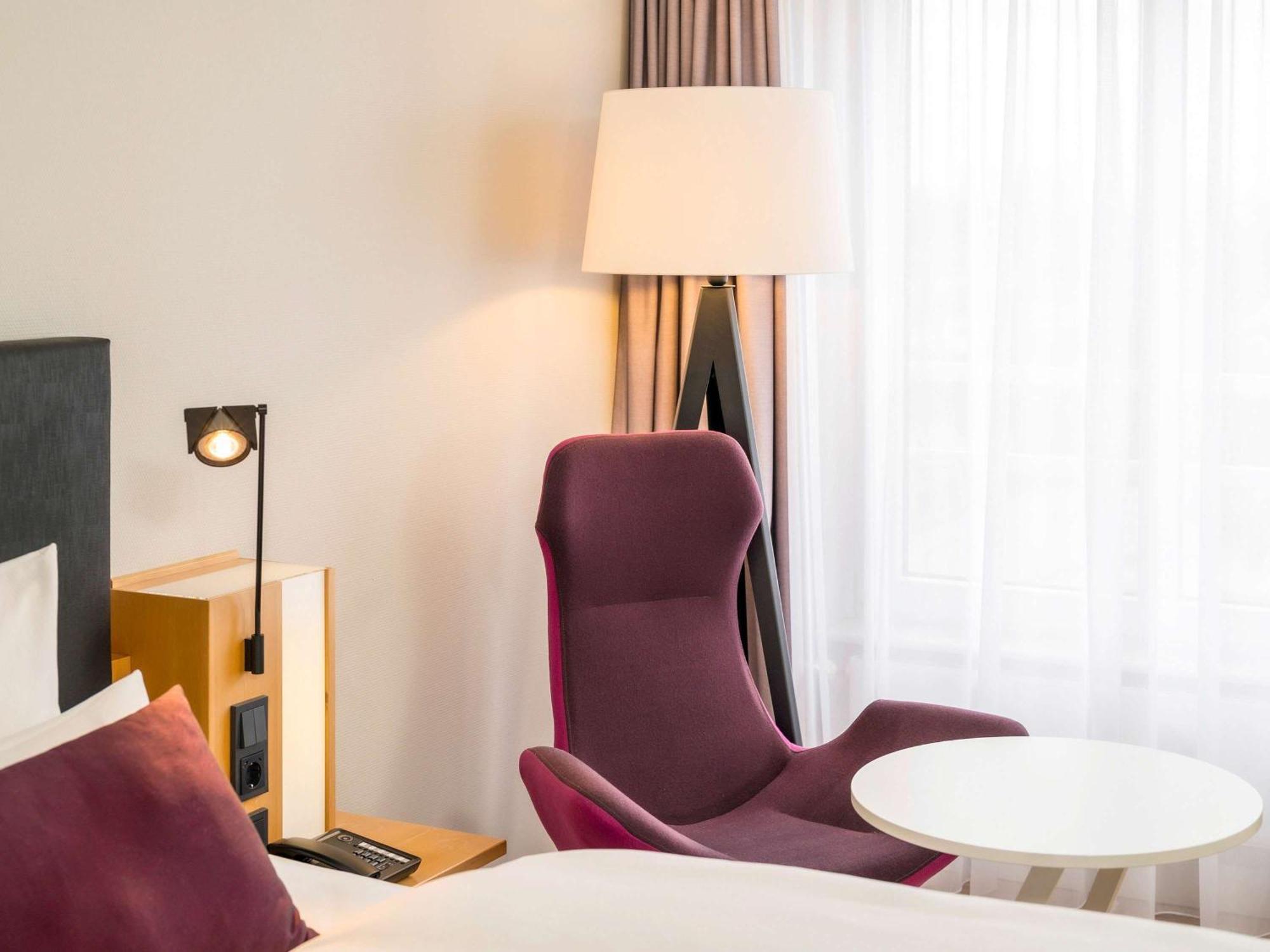 Hotel Mercure Oldenburger Allee 4*
