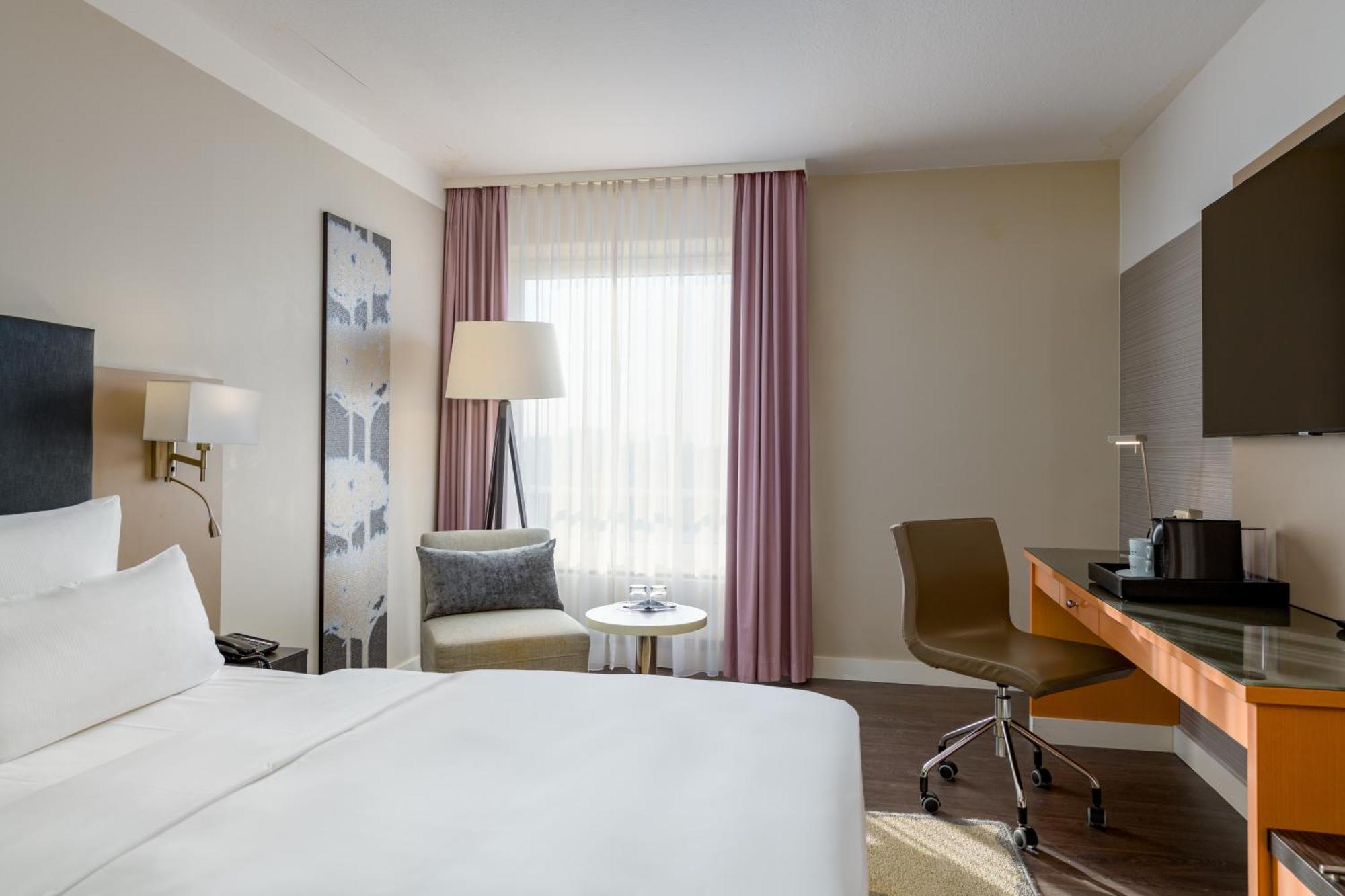 Mercure Oldenburger Allee Hotel 4*