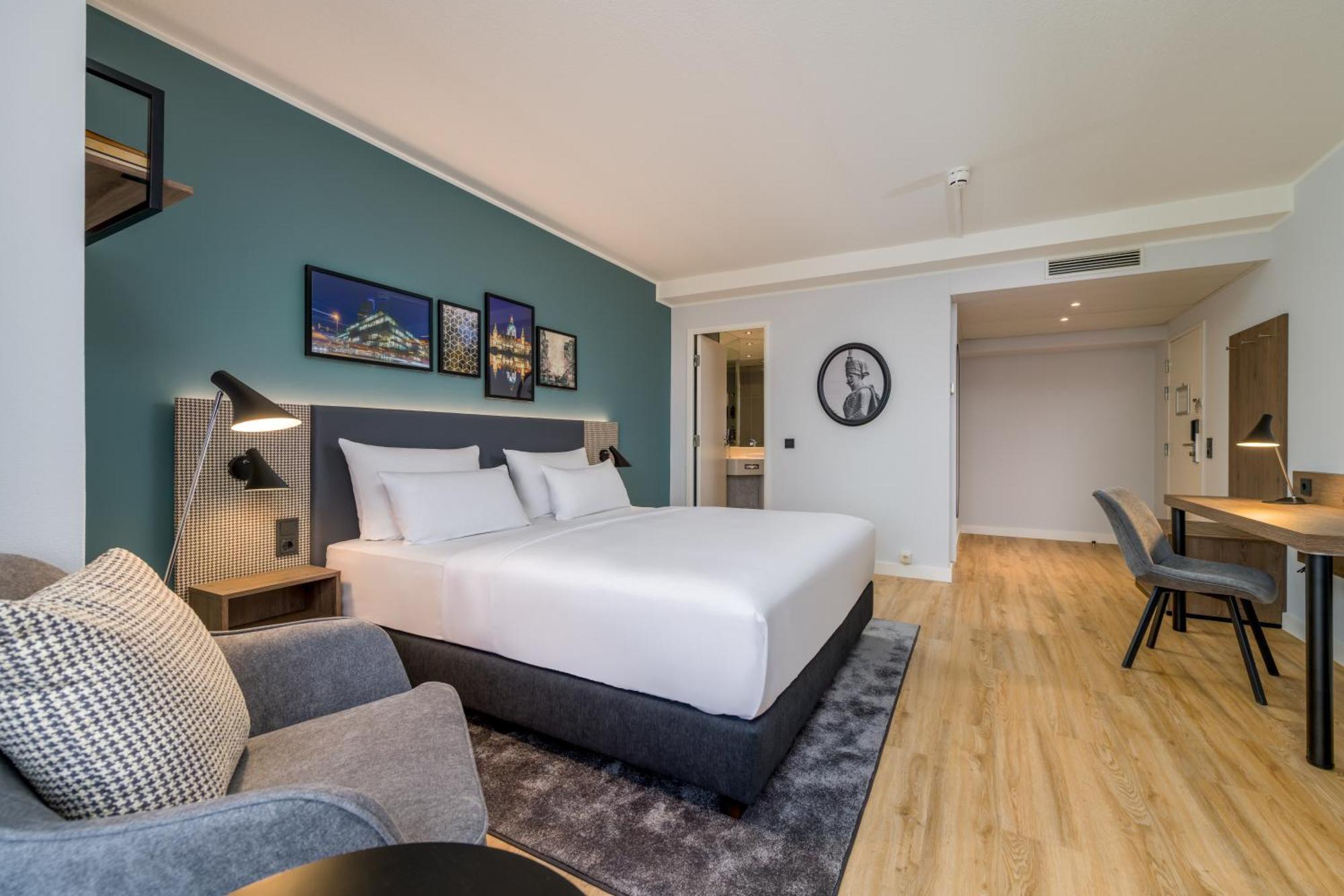 Mercure Oldenburger Allee Hotel 4*